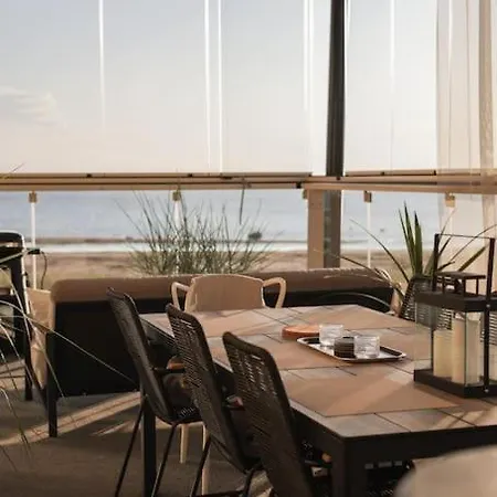 Apartmán Beach Marina B 11 - Merinaekoealahuoneisto Rannalla & Ulkoporeamme *